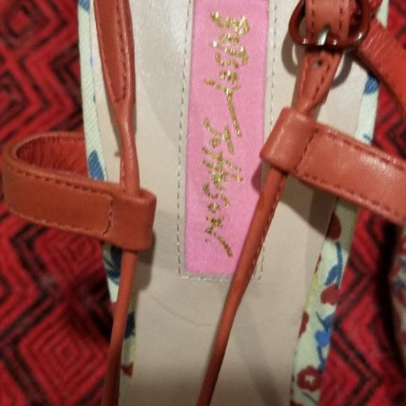 Betsey Johnson Platform Sandals - Picture 3 of 3